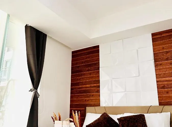 Lodge In Paranaque - Blisscape Azure